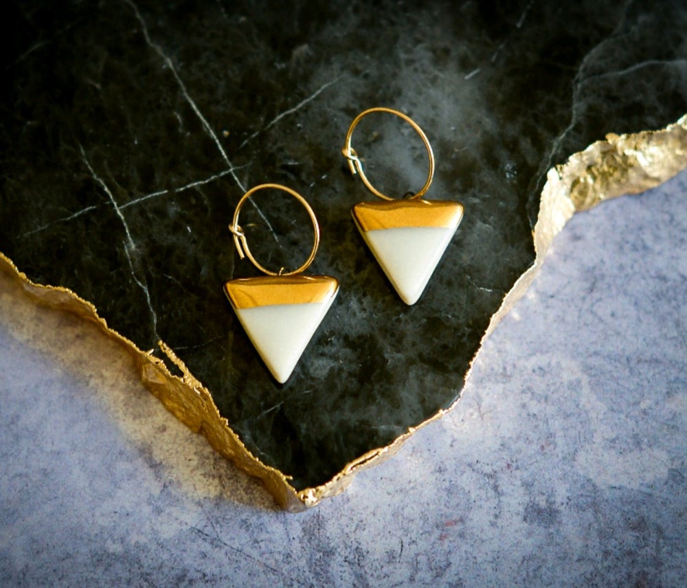 Porcelain triangle and gold white earrings